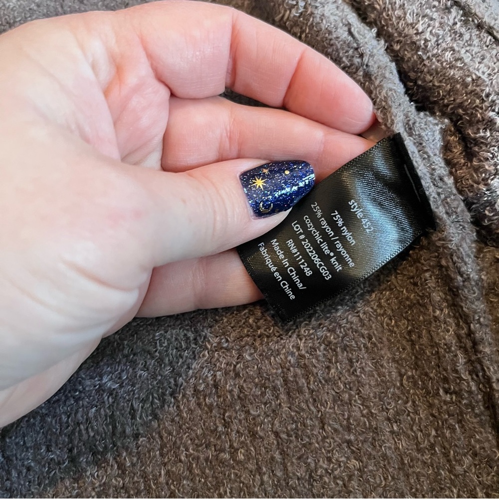 Barefoot dreams CozyChic lite carbon dark gray circle cardi - Picture 9 of 11